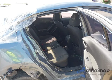 2015 Mazda Mazda3 I Touring z USA, uszkodzony, nr VIN 3MZBM1V76FM232338